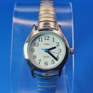 Vintage 2007 Timex‎ Indiglo 23mm Women's Quartz Cocktail Watch Size 5-8.25